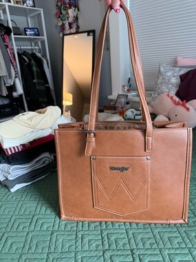Wrangler Brown Tote Bag with Front Pocket Detail